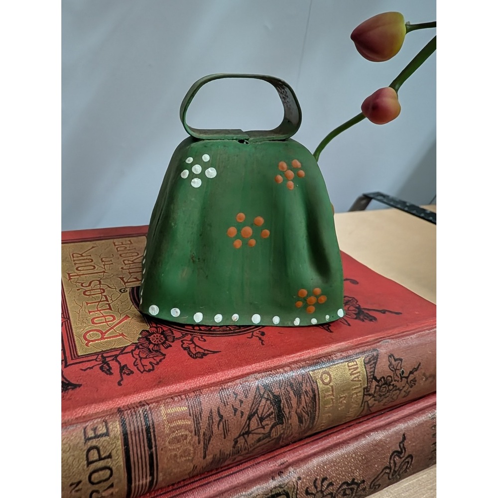 Vintage Green‎ Cow Bell Metal Decorative Painted Farmhouse Decor Country Western - Picture 3 of 8